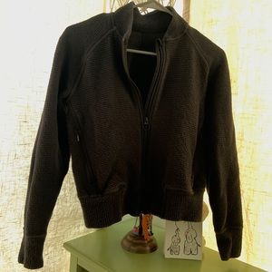 Black jacket 🖤 🍋